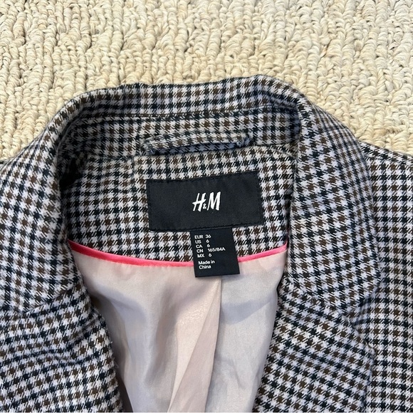 H&M single breasted houndstooth blazer - Picture 2 of 3
